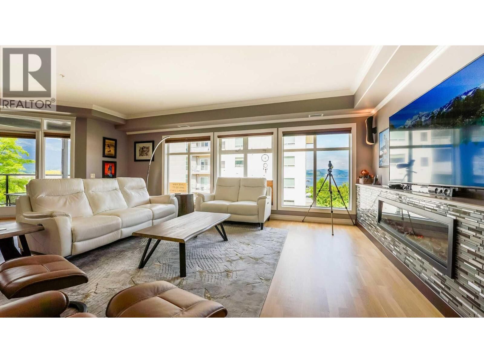 Property Photo:  160 Harbourfront Drive 302  BC V1E 3M3 