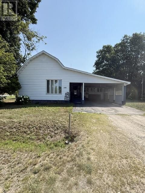 Property Photo: 290 Second St N ON P0P 1P0