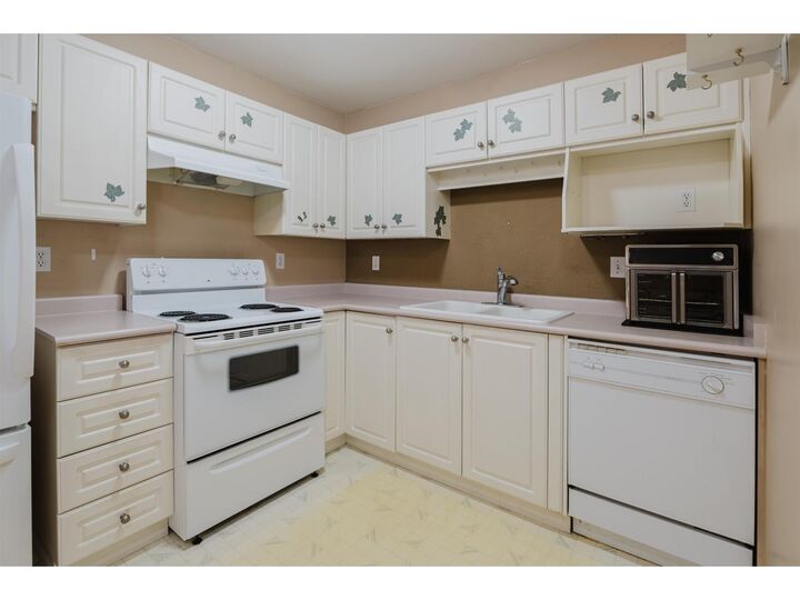 Property Photo: 7554 Briskham Street 302 BC V2V 3L9