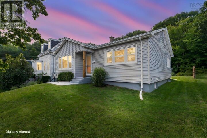 99 Thistle Street — photo 1