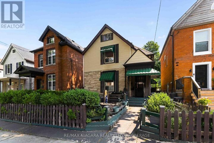 Property Photo:  187 Emerald Street South  ON L8N 2V6 