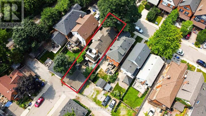 Photo de la propriété:  187 Emerald Street South  ON L8N 2V6 