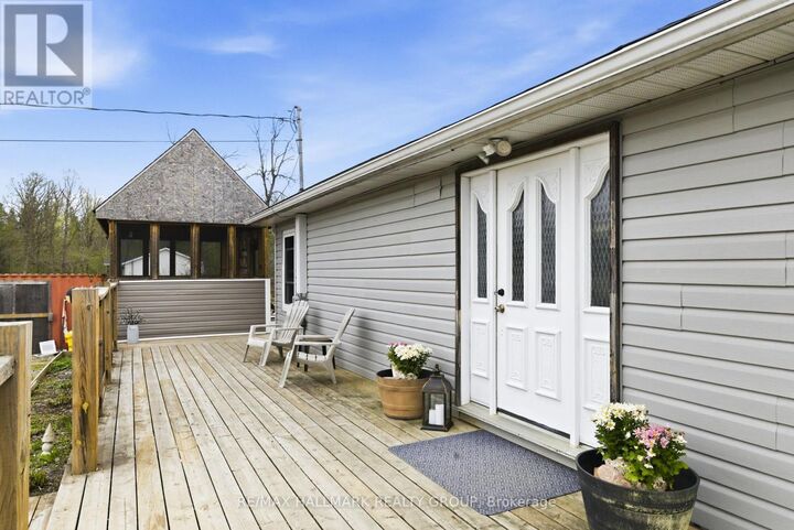 Property Photo: 1509 Drummond Con 6B Corners ON K7H 3C9