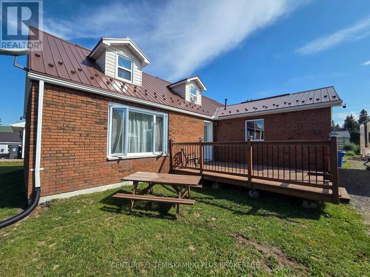 Property Photo: 112 4th Avenue ON P0J 1H0