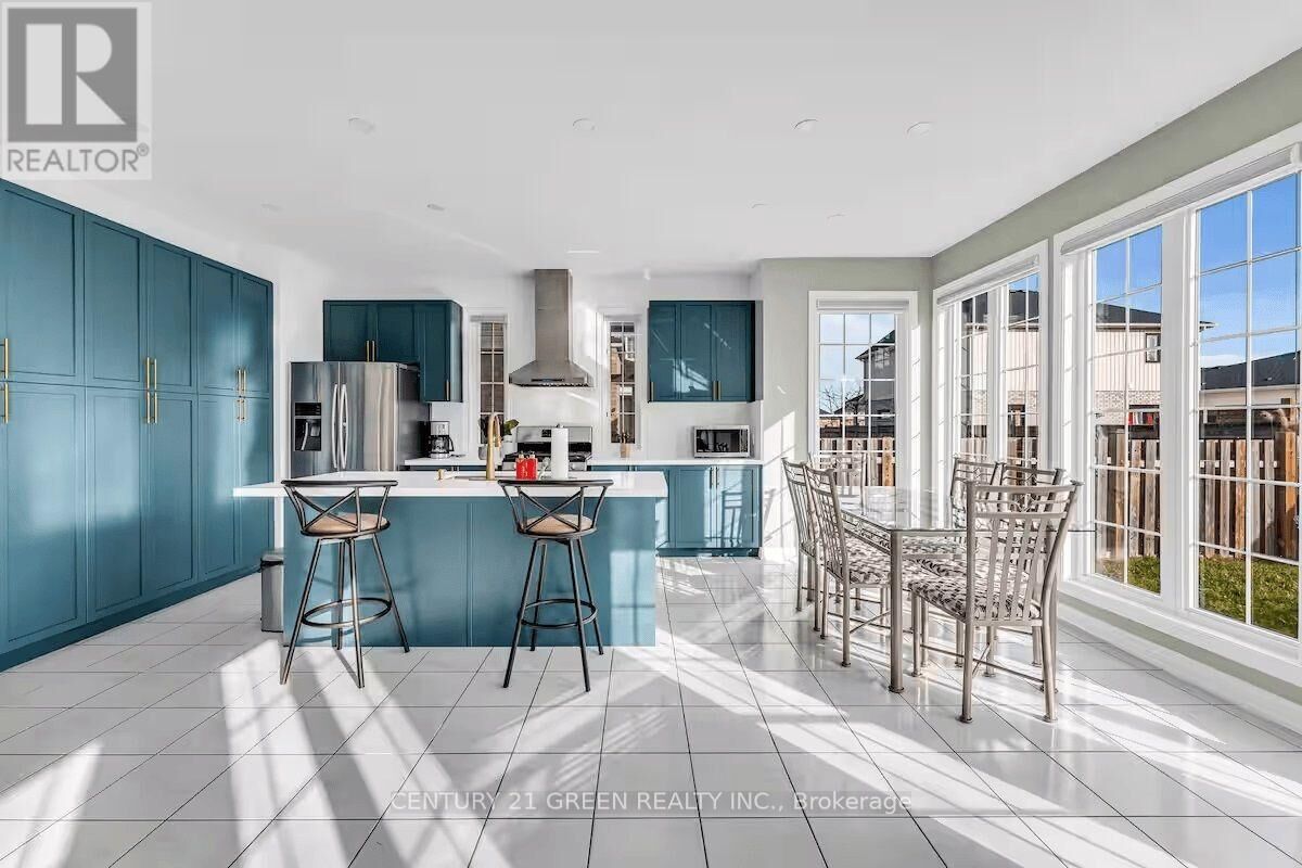 Property Photo: 5 Sunset Way ON L2V 0B6