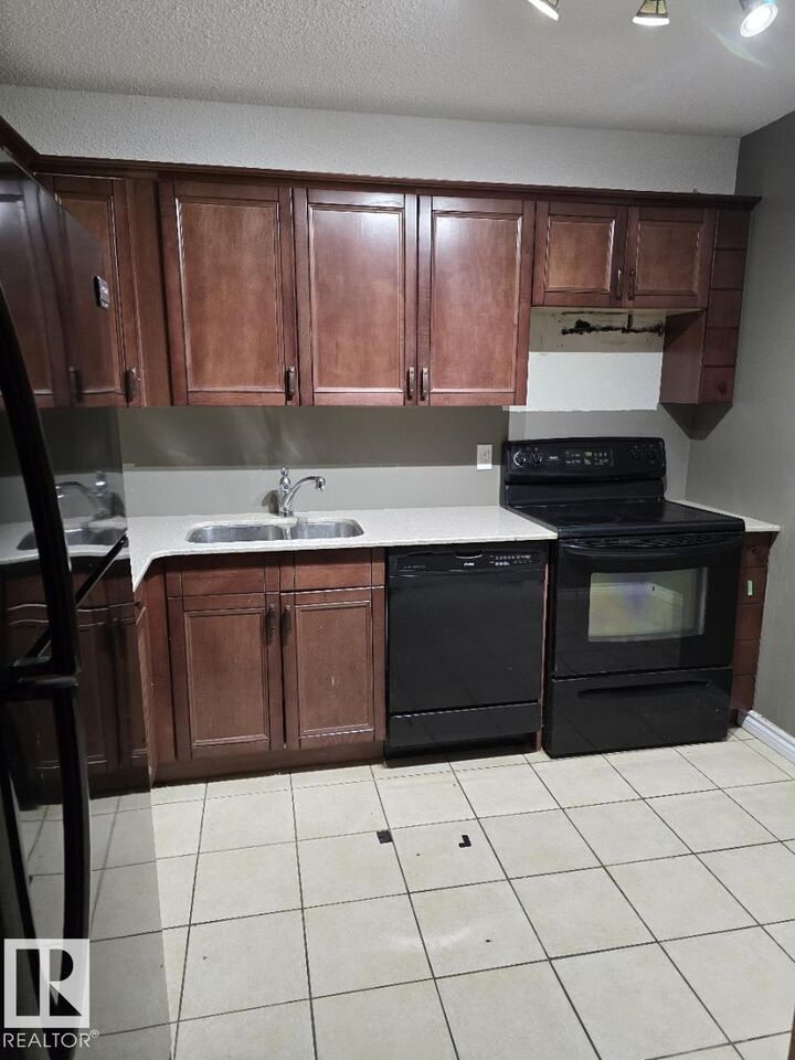 Property Photo:  9929 113 Street NW 601  AB T5K 2N9 