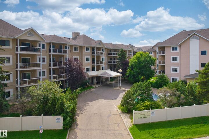 Property Photo:  10511 42 Avenue NW 101  AB T6J 7G8 
