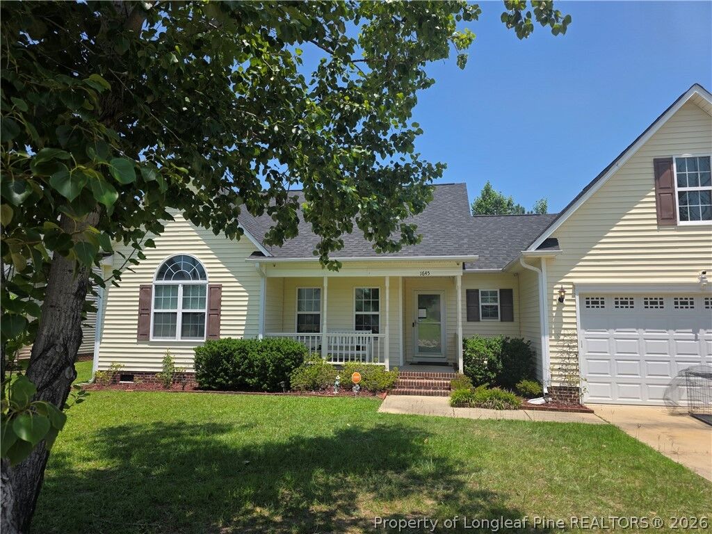 Property Photo: 1645 Kershaw Loop NC 28314