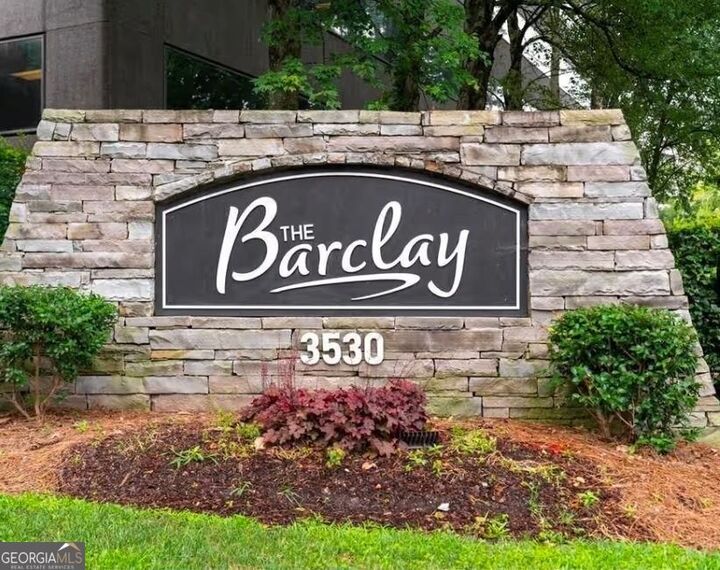 Property Photo:  3530 Piedmont Road NE M1  GA 30305 