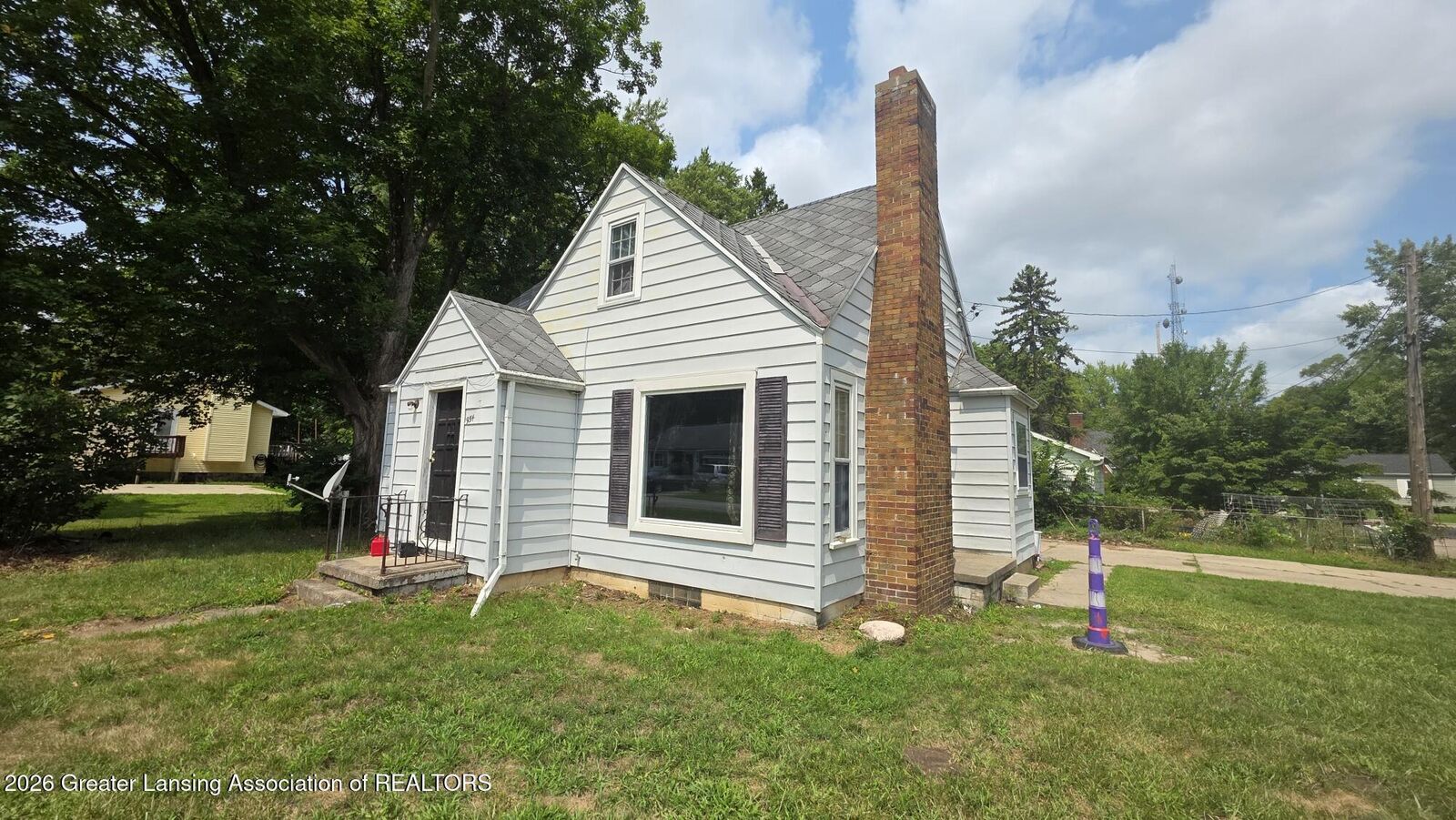 Property Photo: 954 Daisy Lane MI 48823