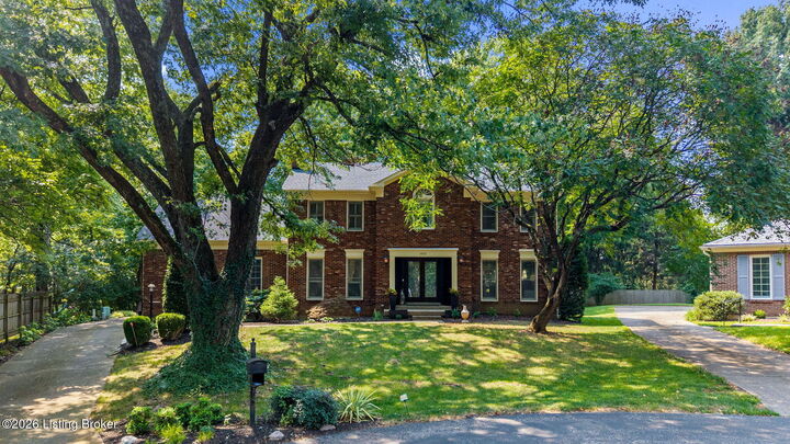 Property Photo:  4802 Springdale Ct  KY 40241 