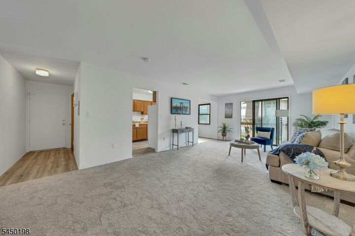 Property Photo:  1520 Raspberry Ct 1520  NJ 08817 