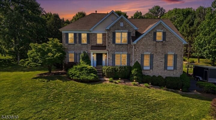 Property Photo:  29 Old Schoolhouse Rd  NJ 08802 