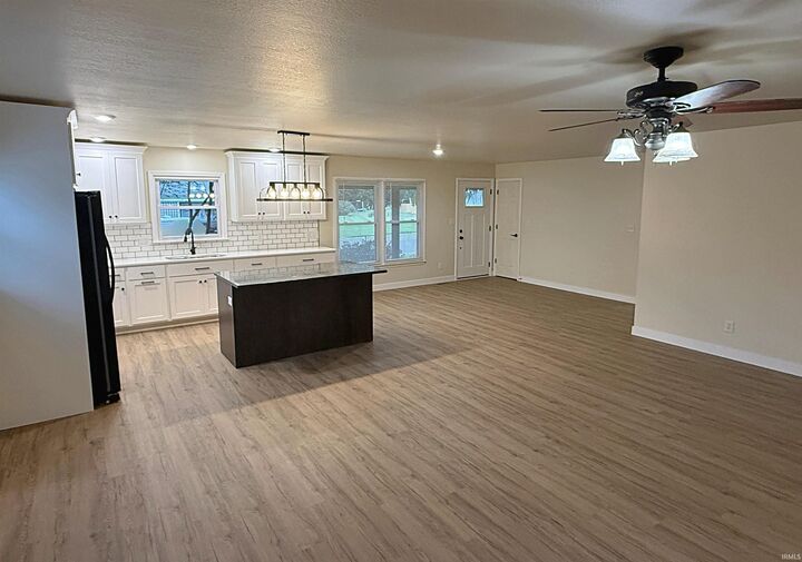 Property Photo:  1816 Woodlawn Drive  IN 47501 