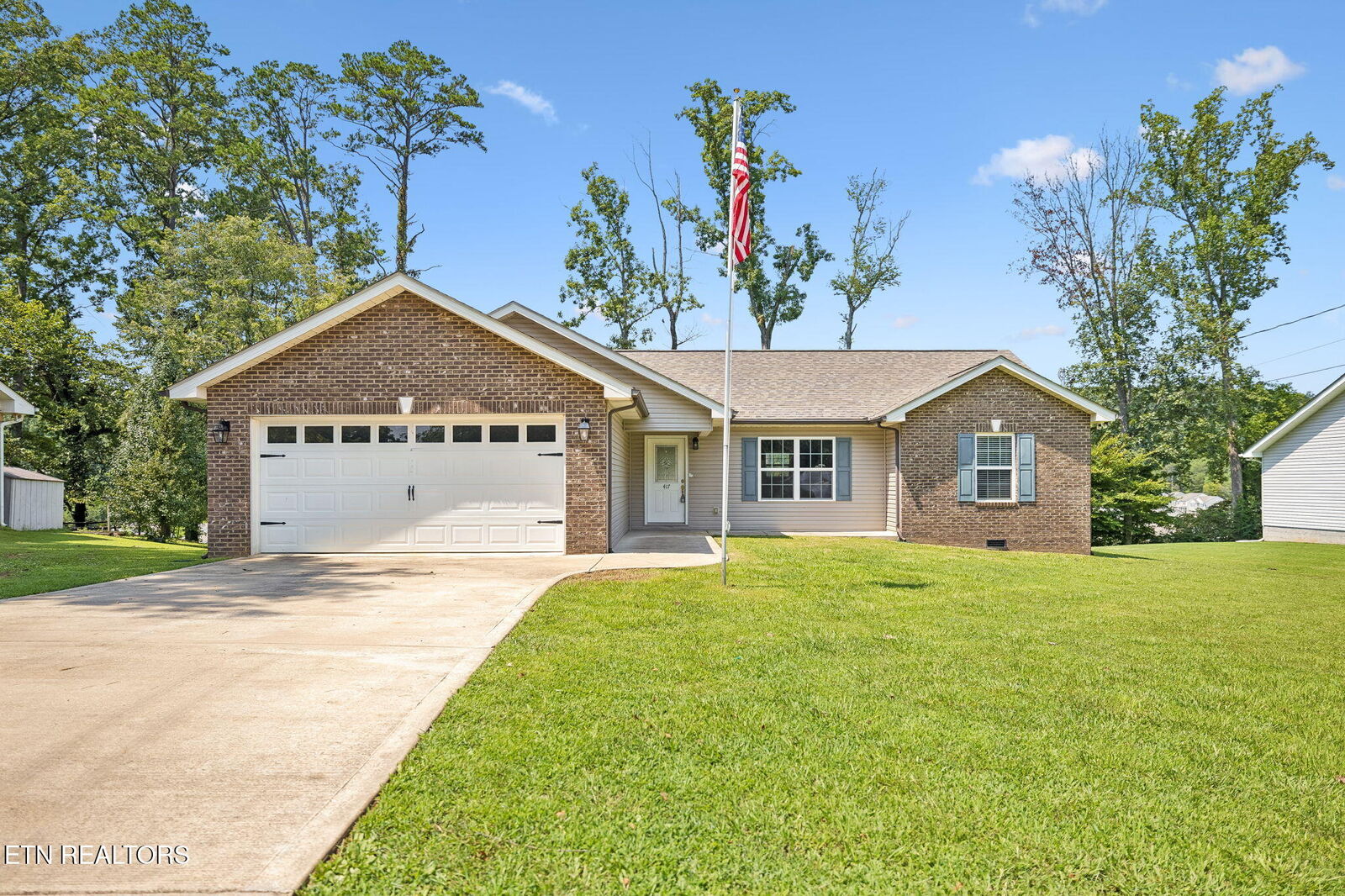 Property Photo: 417 Highland View Drive TN 37920