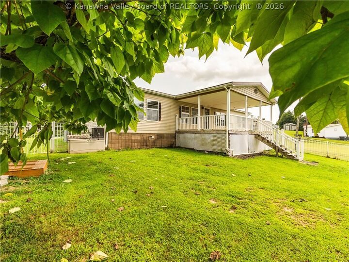 Property Photo:  17 Saratoga Lane  WV 25526 