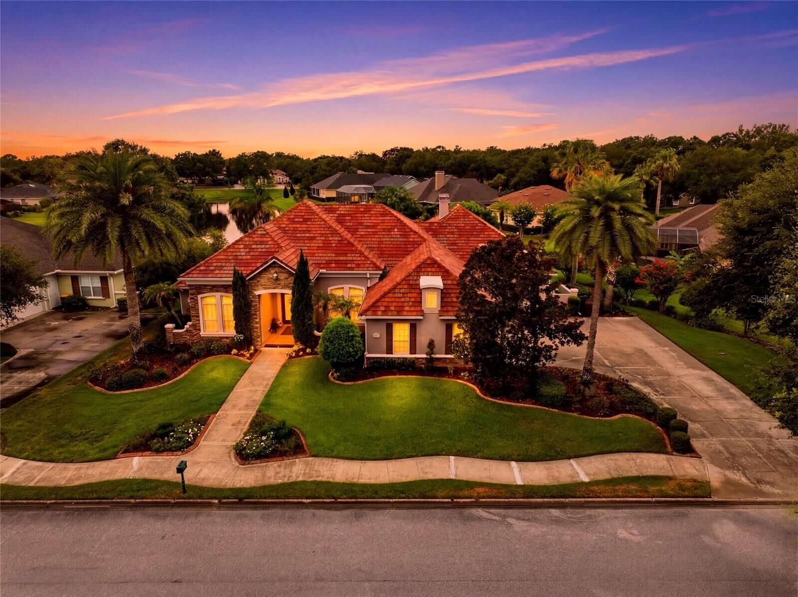 Property Photo: 1059 Ceasars Court FL 32757
