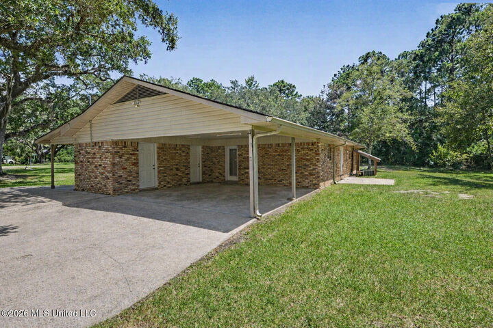 Property Photo:  3400 Yucca Avenue  MS 39562 