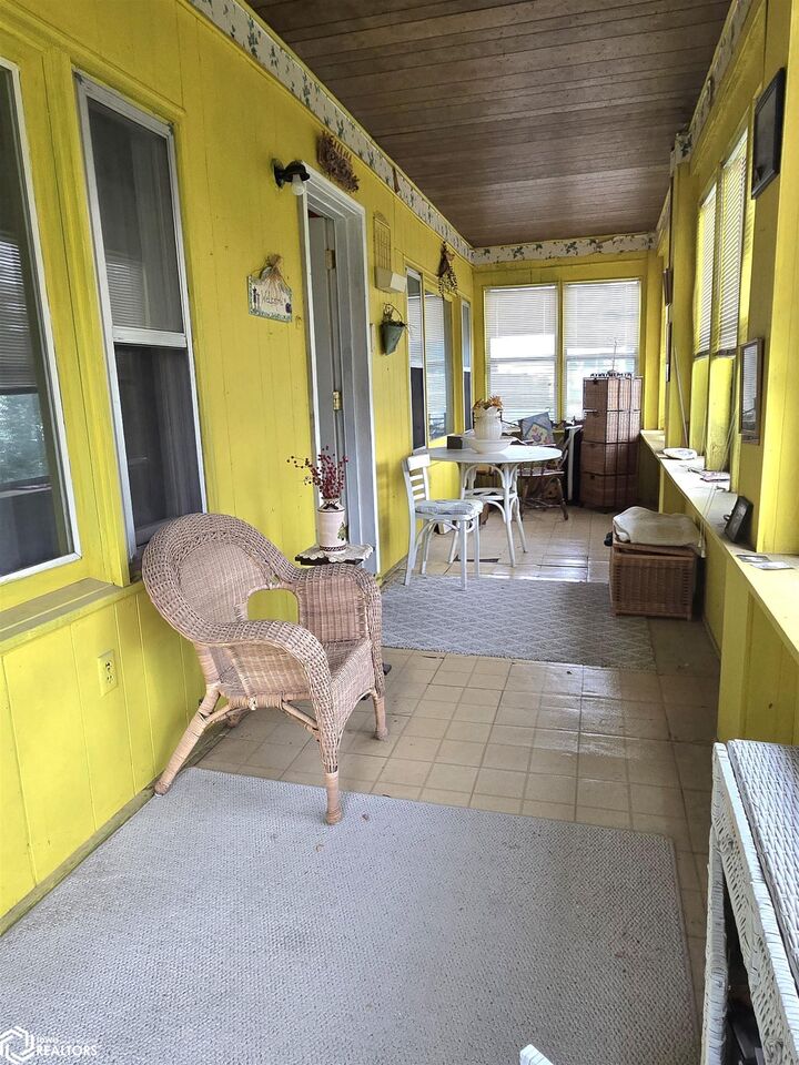 Property Photo:  1326 Brick Street  IA 52601 