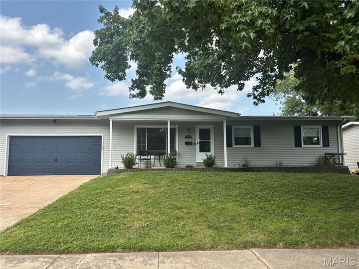 Property Photo:  455 Humes Lane  MO 63031 