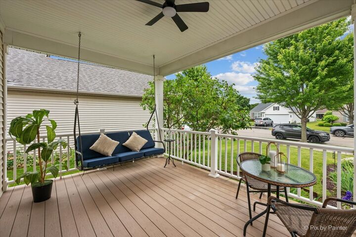 Property Photo:  13215 Oakwood Avenue  IL 60142 
