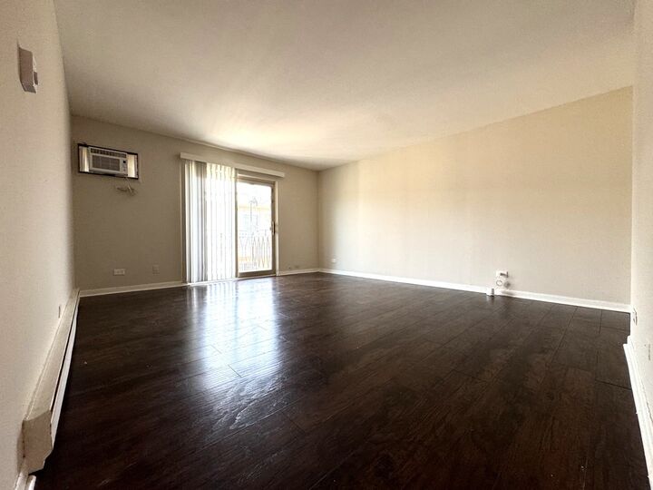 Property Photo: 7432 W Washington Street 604 IL 60130