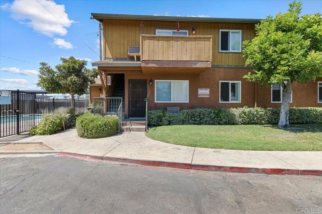 Property Photo:  390 N 1st St 23  CA 92021 