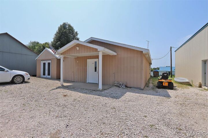 Property Photo: 271 Shawneetown Road MO 63755