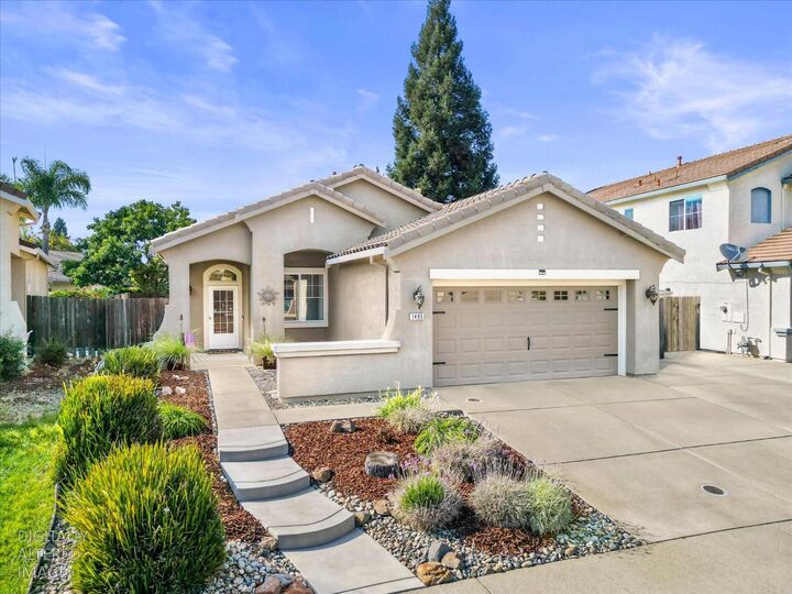 Property Photo: 1495 Whitstable Drive CA 95747