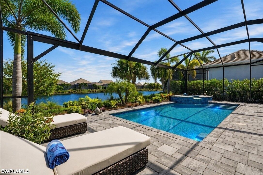 Property Photo:  6061 Lucaya Way  FL 34113 