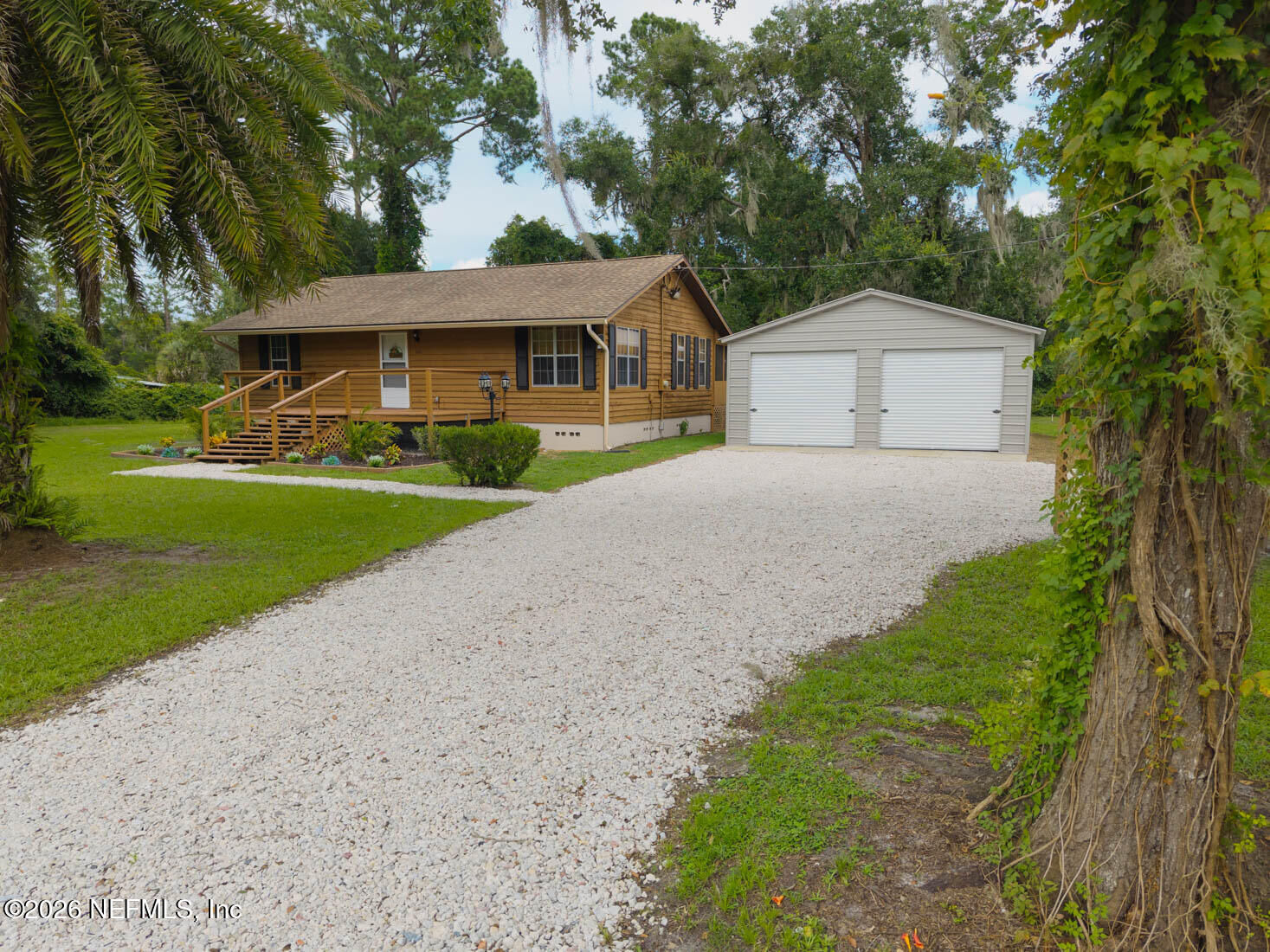 Property Photo:  102 River Road Drive  FL 32177 