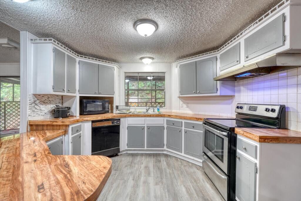 Property Photo: 338 Gander Gap Road GA 30546