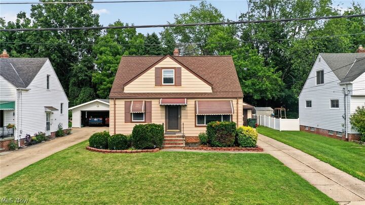 Property Photo: 2239 Larchmont Drive OH 44092