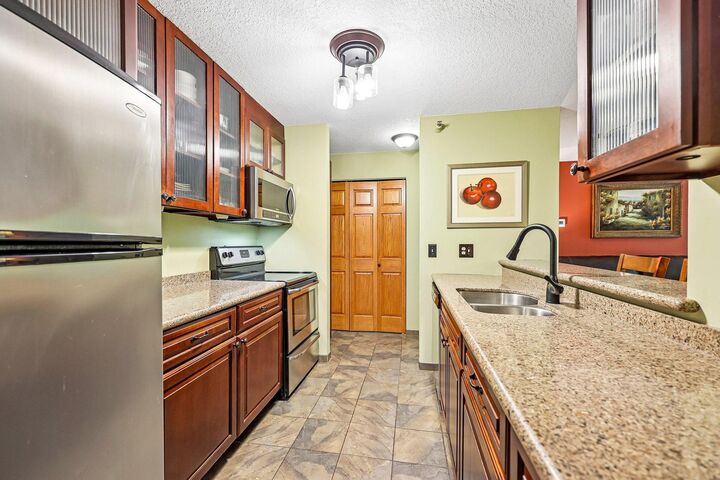 Property Photo: 6030 Chasewood Parkway 201 MN 55343