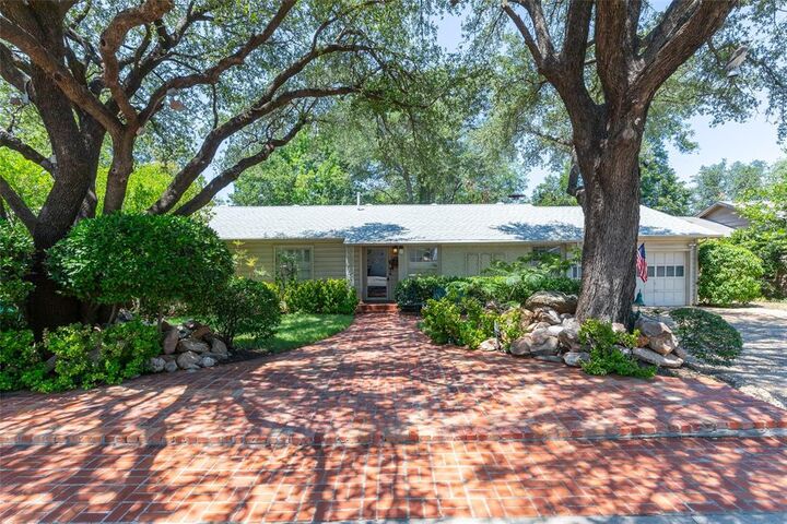 Property Photo:  1334 Santos Street  TX 79605 