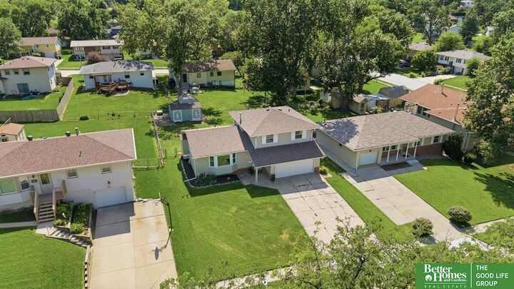 Property Photo: 5018 S 94th Street NE 68127