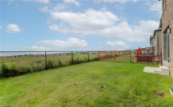 Property Photo:  10 Mildred Gillies Street  ON N0B 1E0 