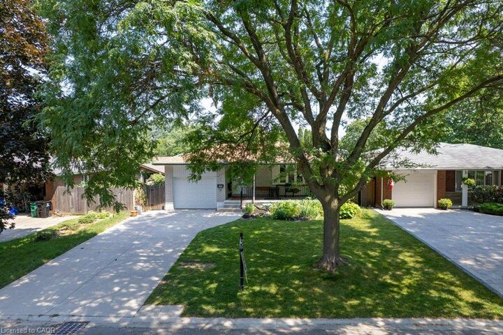 Property Photo: 634 Cedargrove Place ON N2L 4Y9