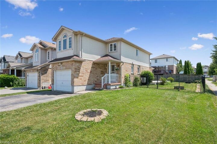 Property Photo:  71 Peach Blossom Crescent  ON N2E 3Z7 
