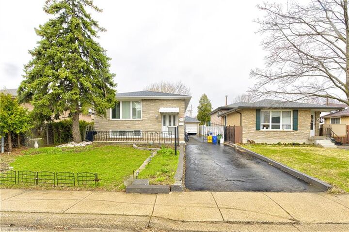 78 Markson Crescent — photo 1