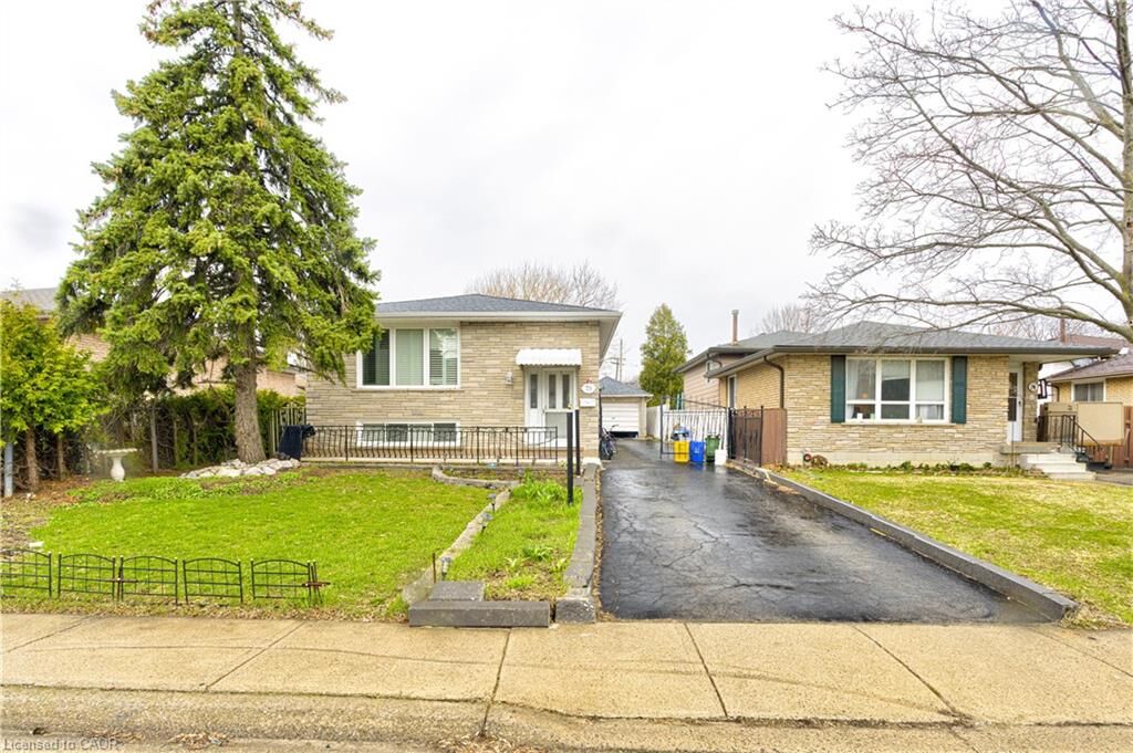 Property Photo: 78 Markson Crescent ON L8T 4W4