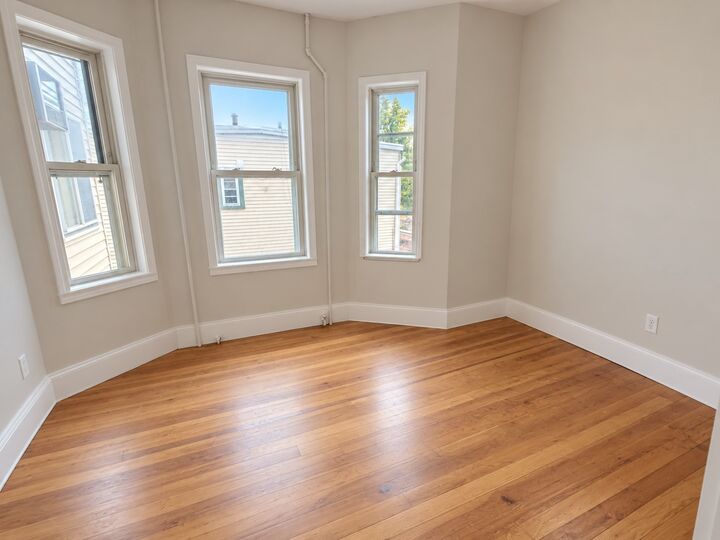 Property Photo: 524 Bennington St 3 MA 02128