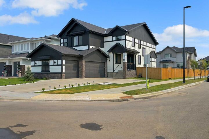 Property Photo: 70 South Shore Bay AB T1X 2S1