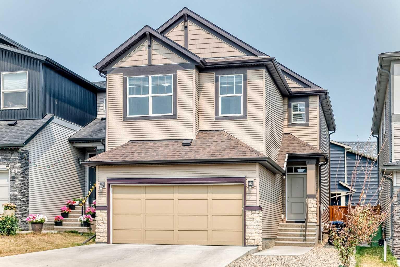 Property Photo:  190 Sage Bluff Rise NW  AB T3R 1W3 
