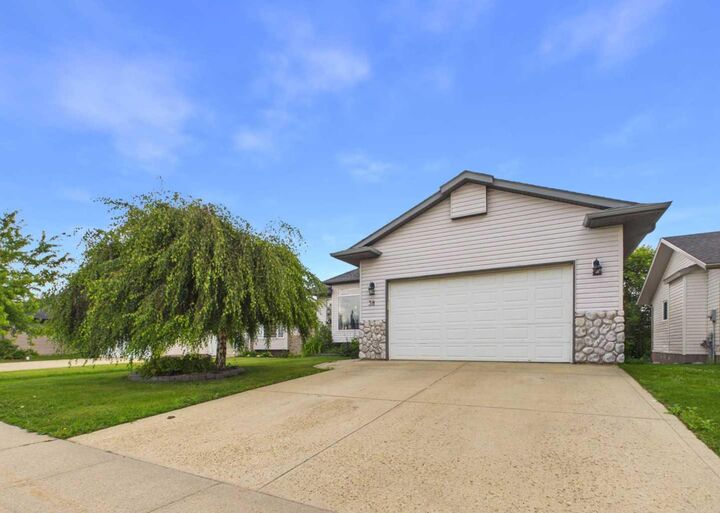 Property Photo:  38 Elana Crescent  AB T4L 2K8 