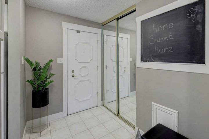 Property Photo:  201 Braeglen Close SW 1405  AB T2W 2B1 