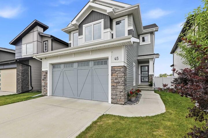 Property Photo:  45 Memorial Parkway  AB T4E 3B7 