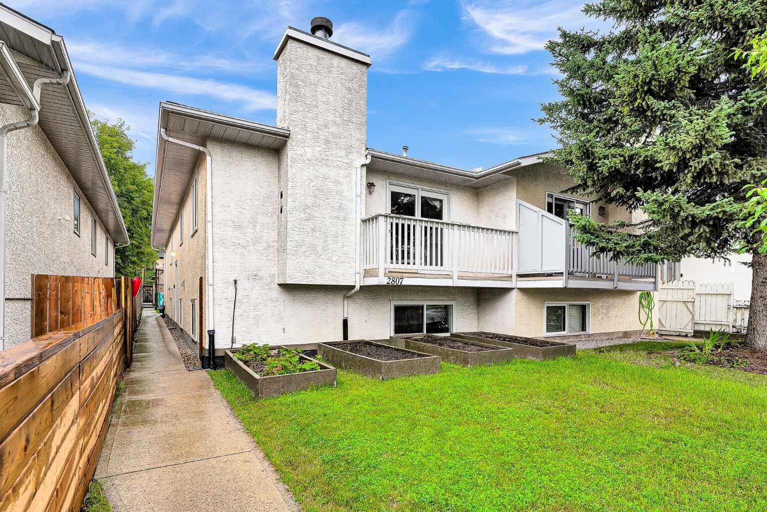 Property Photo: 2807 29 Street SW AB T3E 2K7