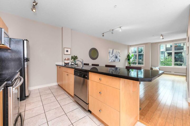 Property Photo:  328 21 Avenue SW 310  AB T2S 0G8 
