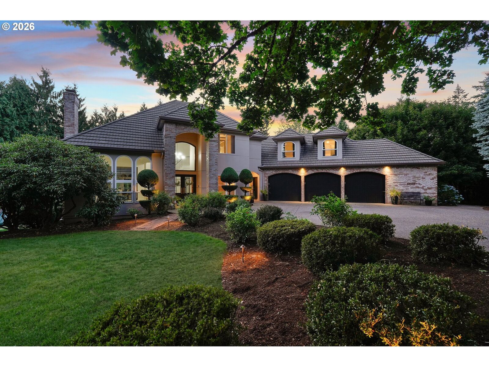 Property Photo:  26500 SW Petes Mountain Rd  OR 97068 